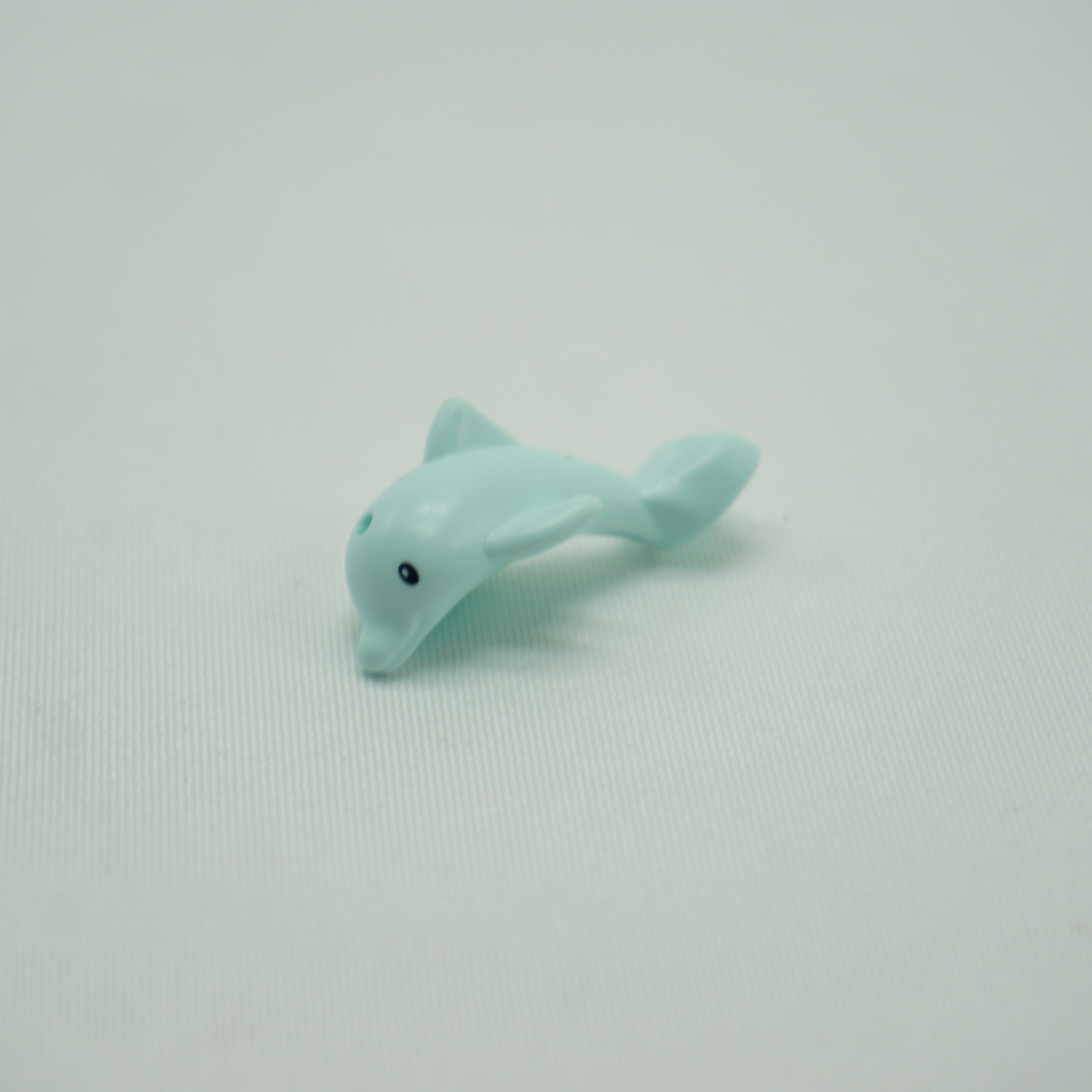 Part 49579pb03 - Dolphin Baby, Friends, Jumping with Black Eyes Pattern