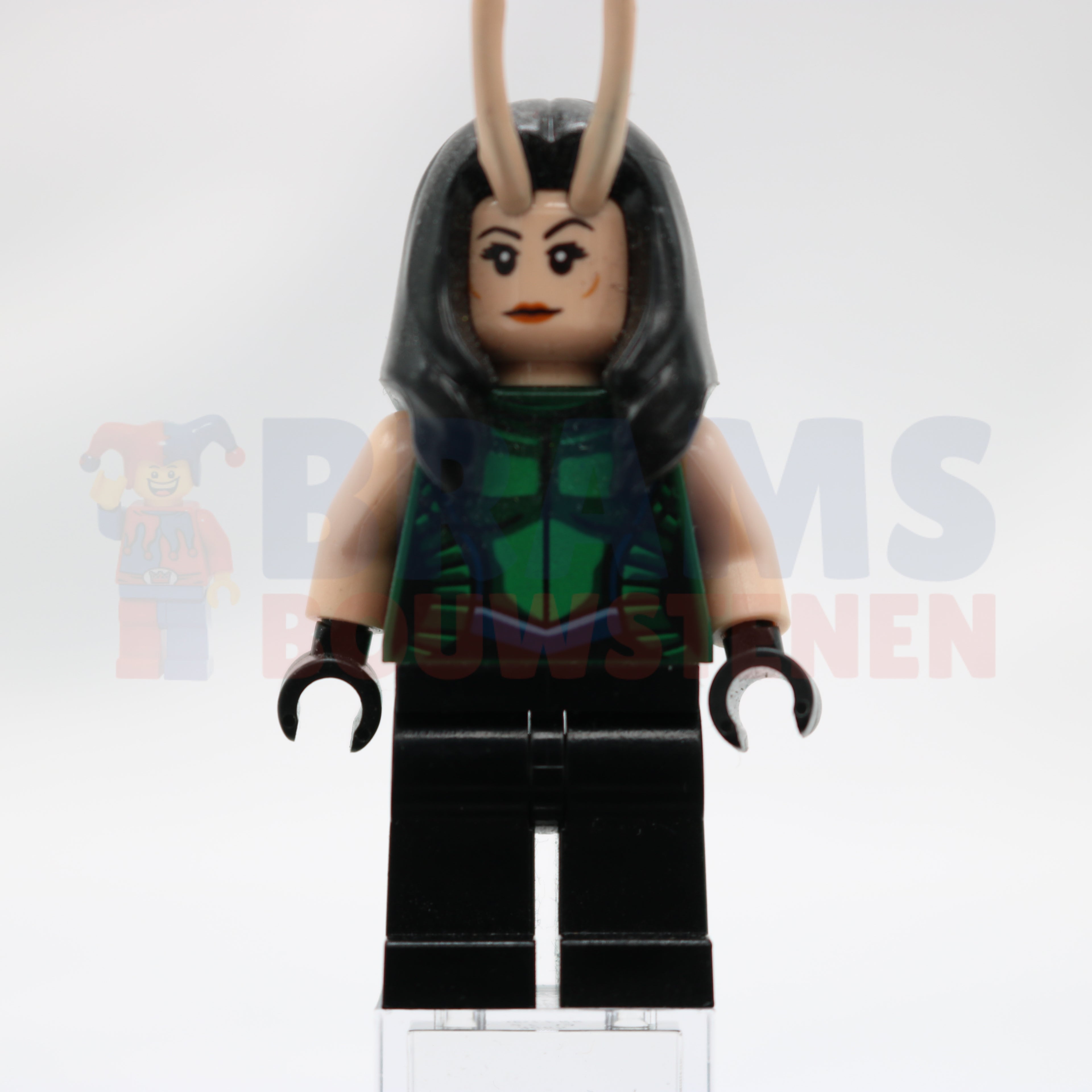 Minifig sh0383 - Mantis - Vest with Dark Blue Trim